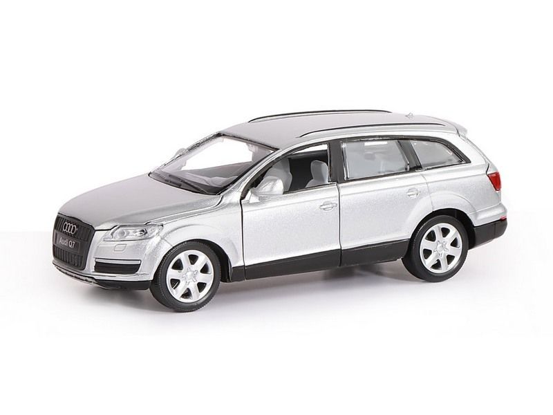 Машина Автопанорама Audi Q7, серебряный, масштаб 1:32, свет, звук, инерция - JB1251144