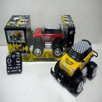 Радиоуправляемый внедорожник Shantou Gepai Dancing Car масштаб 1:14 27Mhz - 23617BD